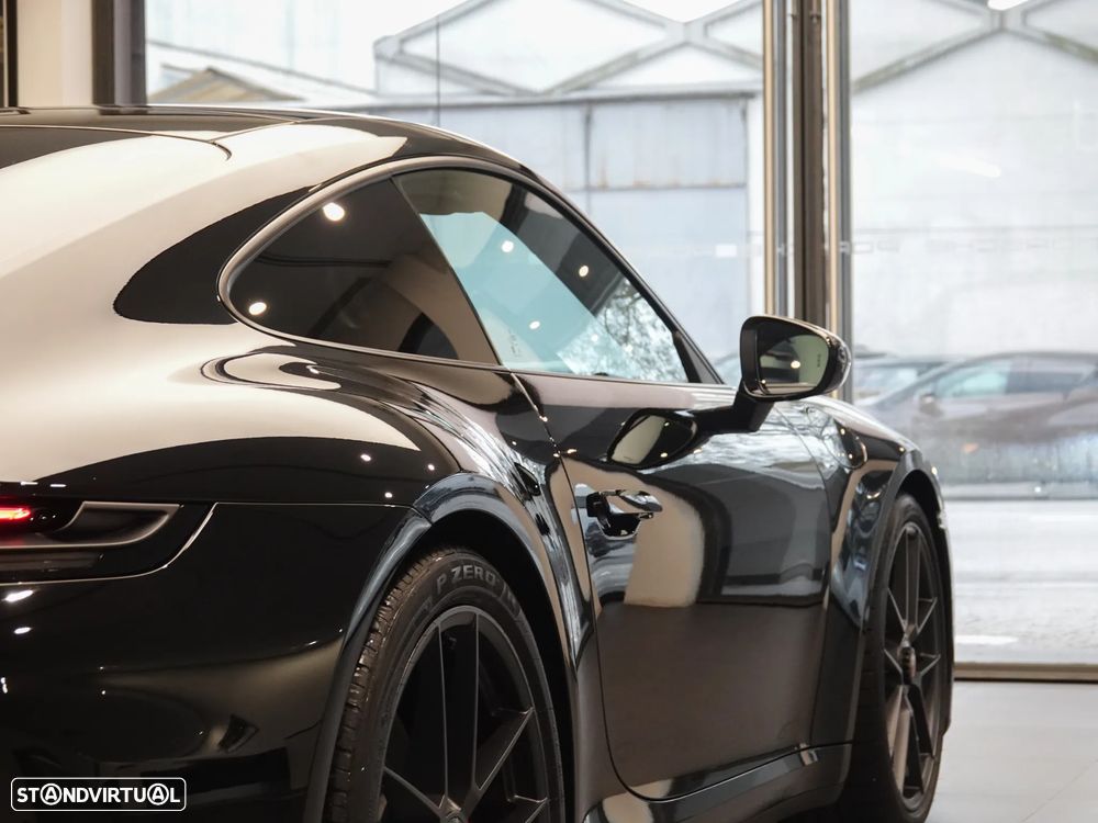 Porsche 911 (992) Carrera GTS - 7