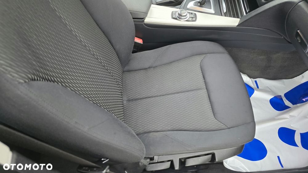 BMW Seria 3 - 24