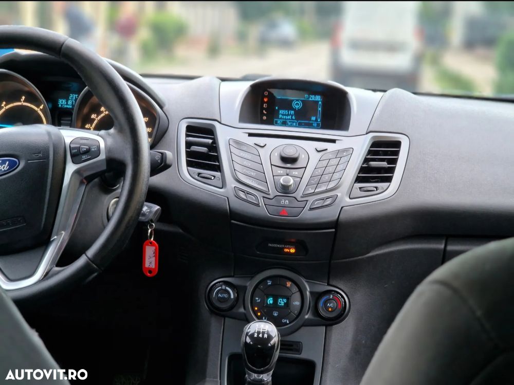 Ford Fiesta 1.6 TDCI Start-Stop ECOnetic Trend - 8