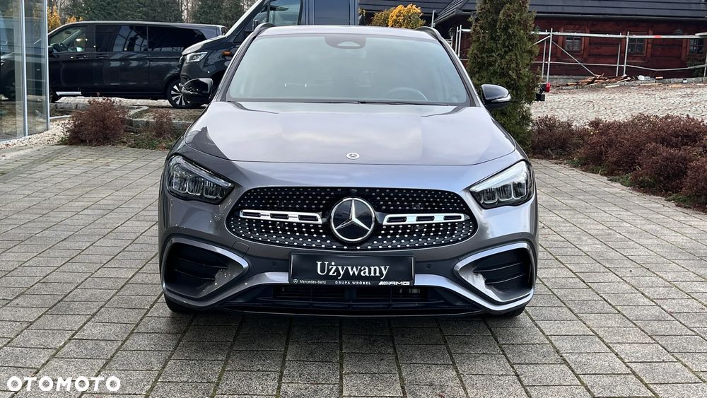 Mercedes-Benz GLA 200 AMG Line - 2