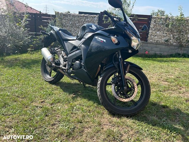 Honda CBR 125R - 1