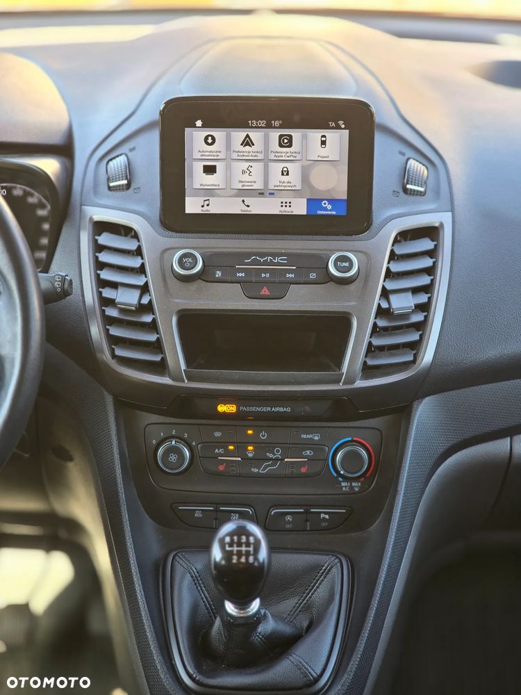 Ford Transit Connect - 10