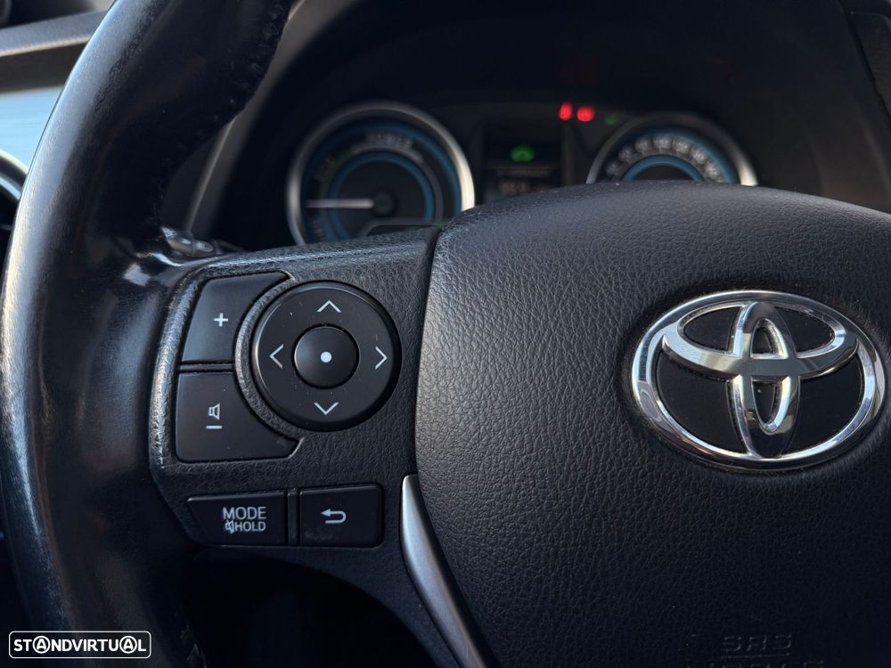 Toyota Auris Touring Sports 1.8 HSD Comfort - 12