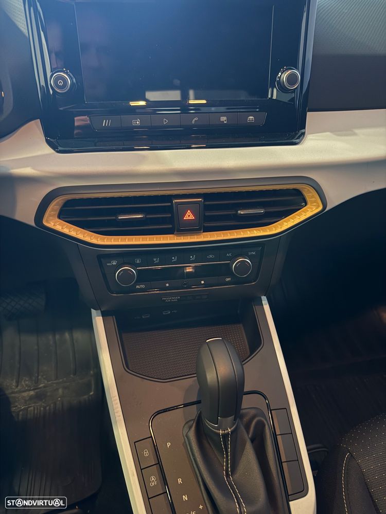 SEAT Arona 1.0 TSI Style DSG - 4