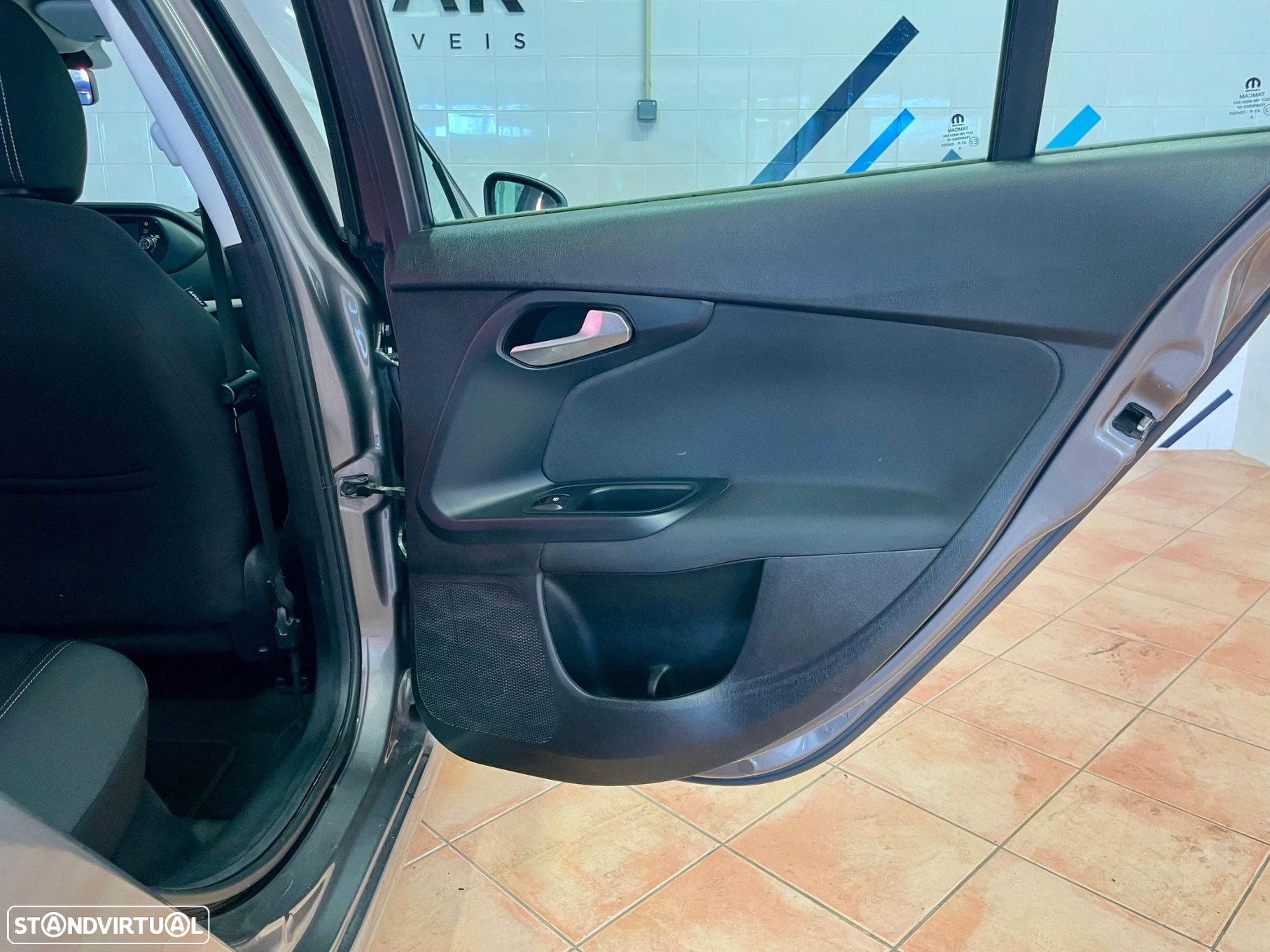 Fiat Tipo Station Wagon 1.3 M-Jet Easy - 35