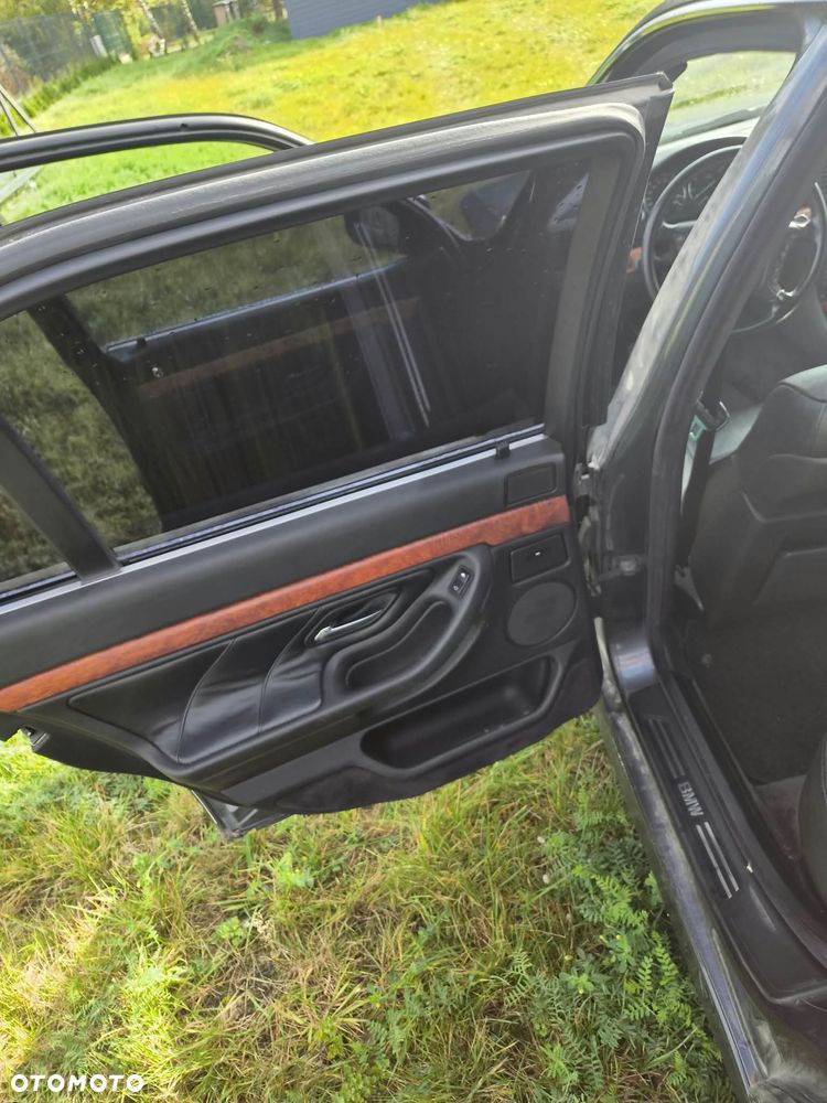 BMW Seria 7 - 13