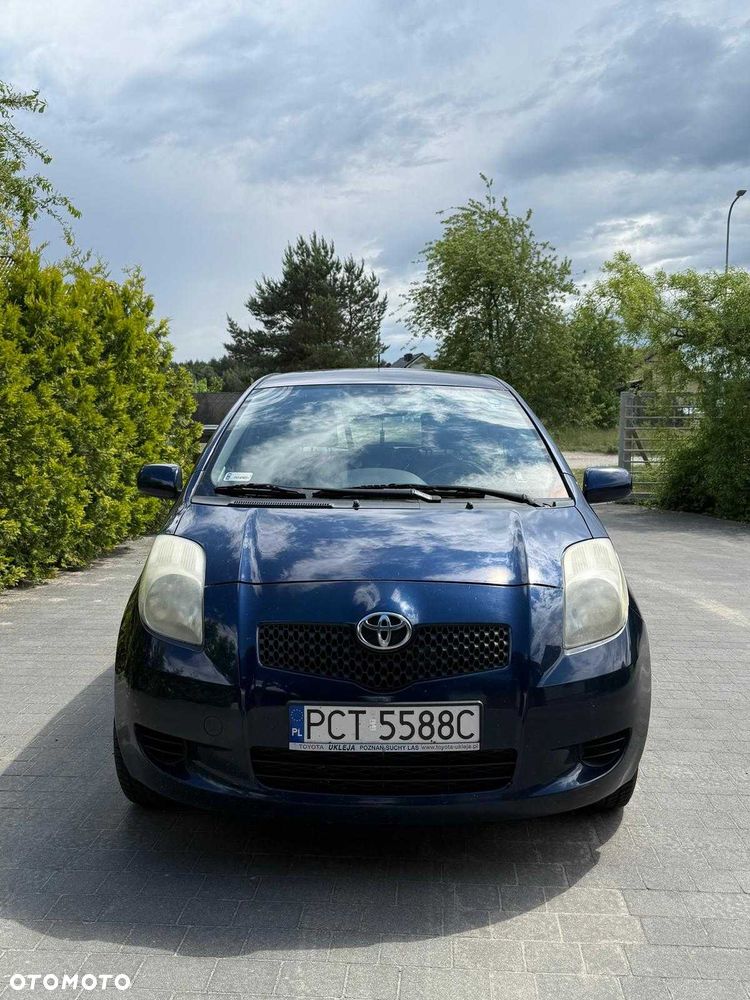 Toyota Yaris - 2