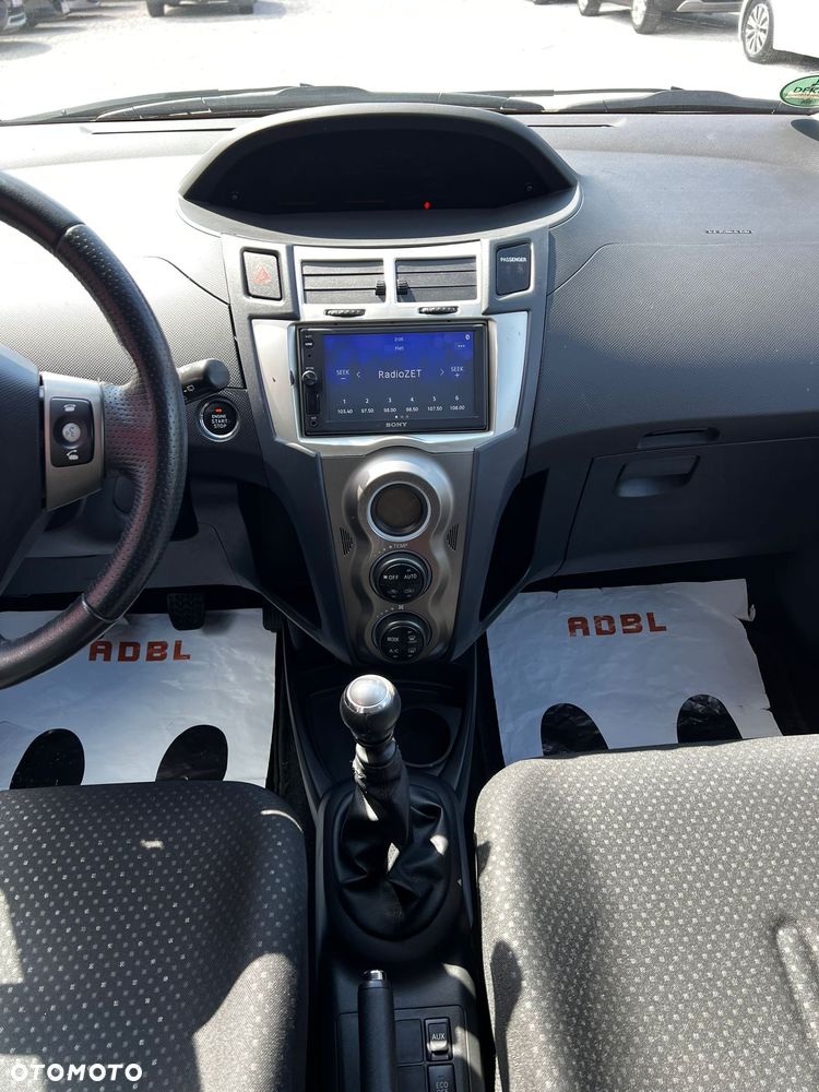 Toyota Yaris 1.33 VVT-i Executive - 6