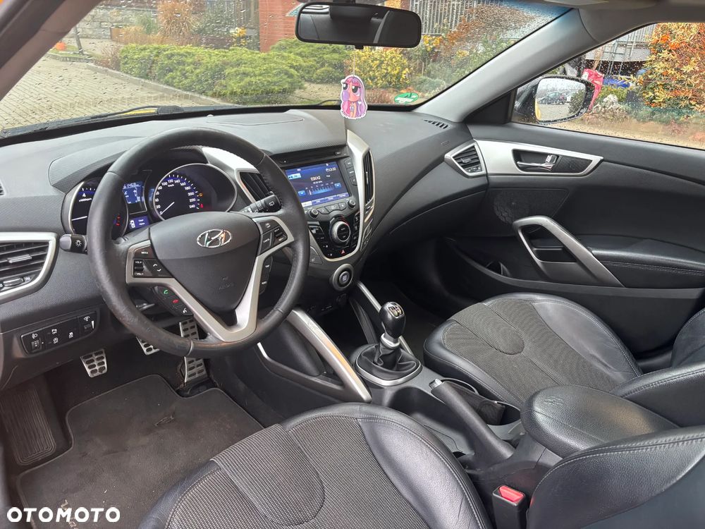 Hyundai Veloster 1.6 Premium - 20