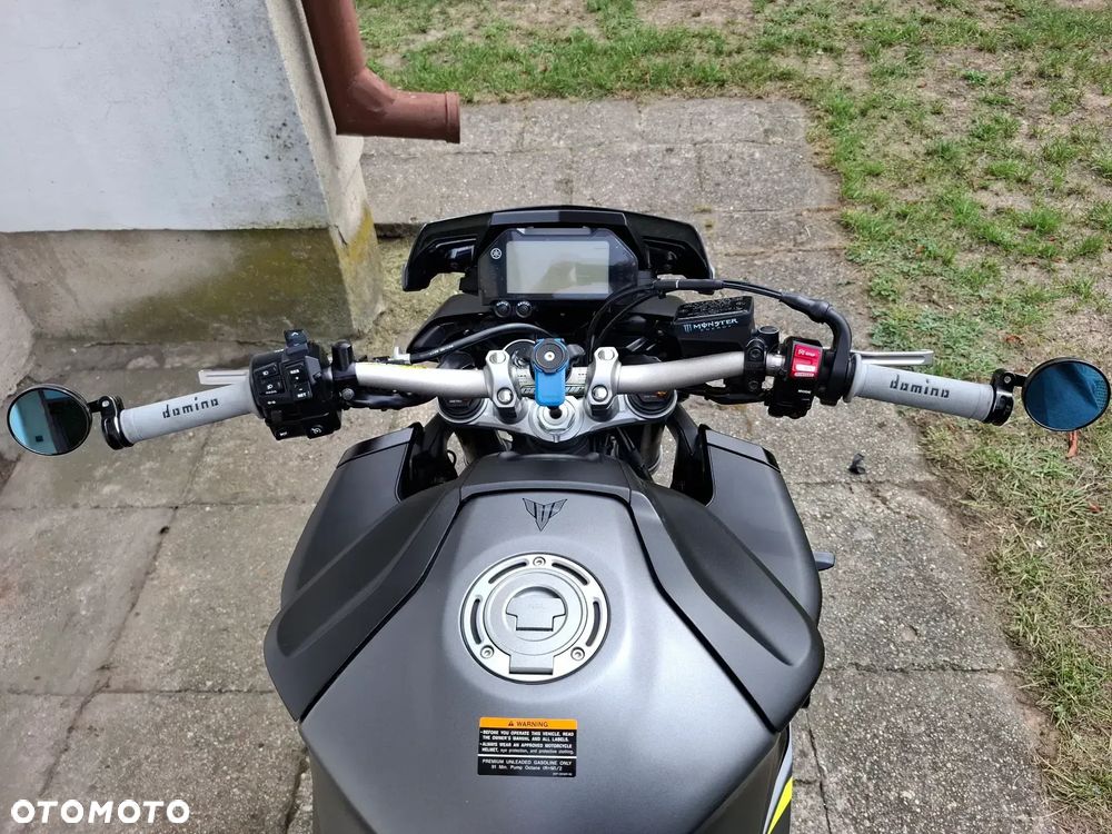 Yamaha MT - 8