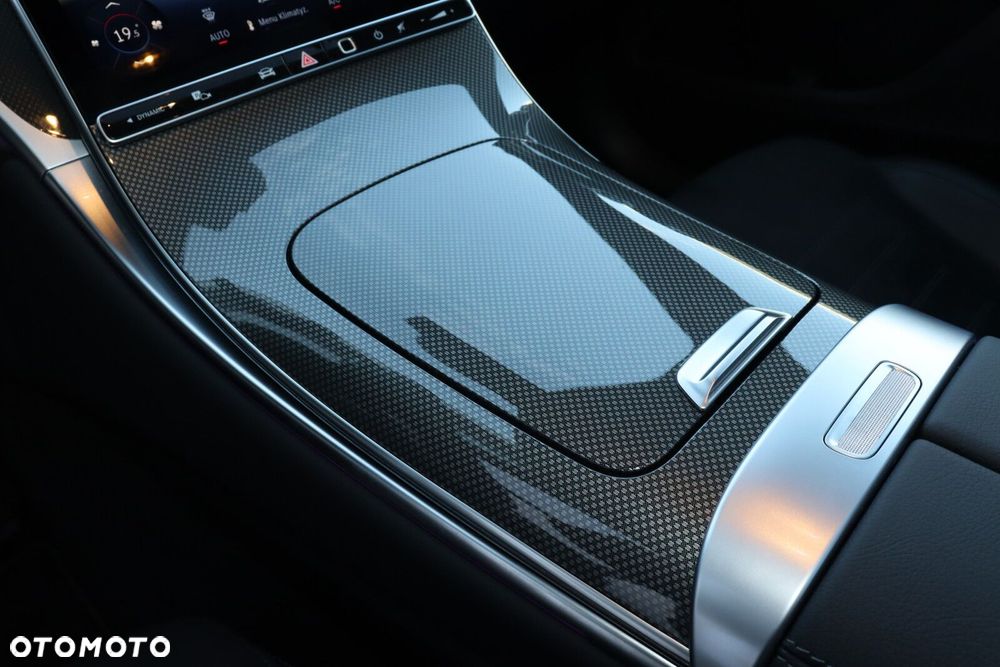 Mercedes-Benz GLC - 14