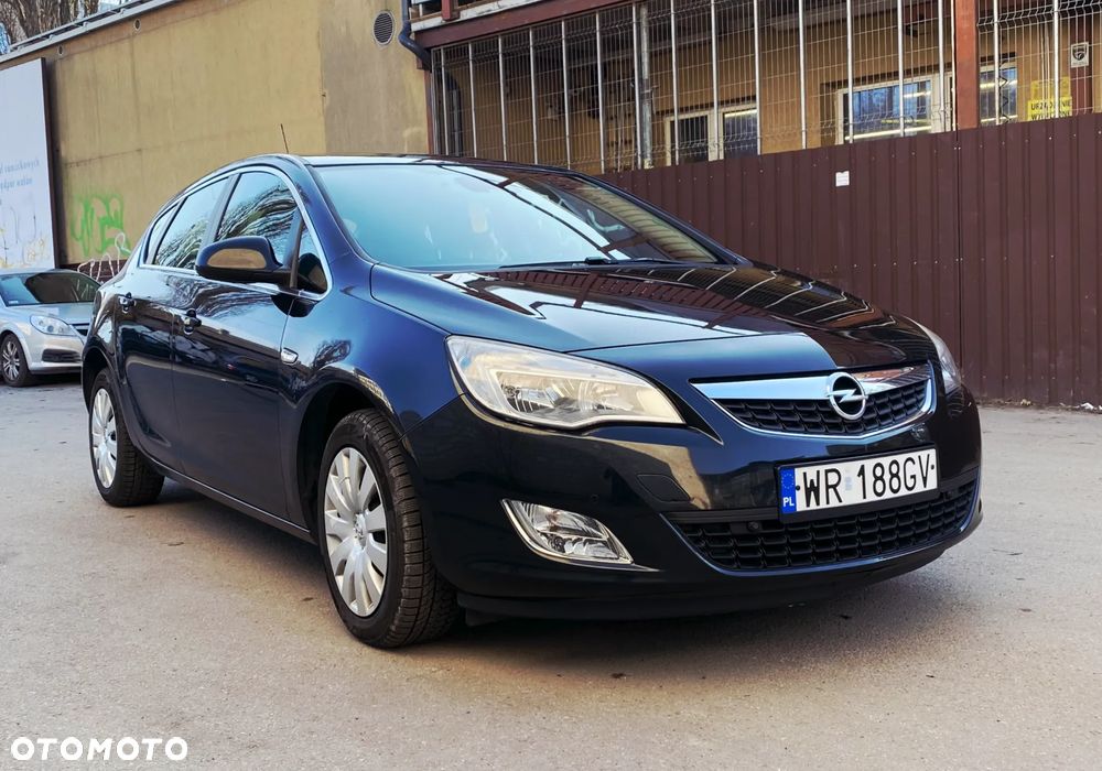 Opel Astra ver-1-4-turbo-cosmo - 1