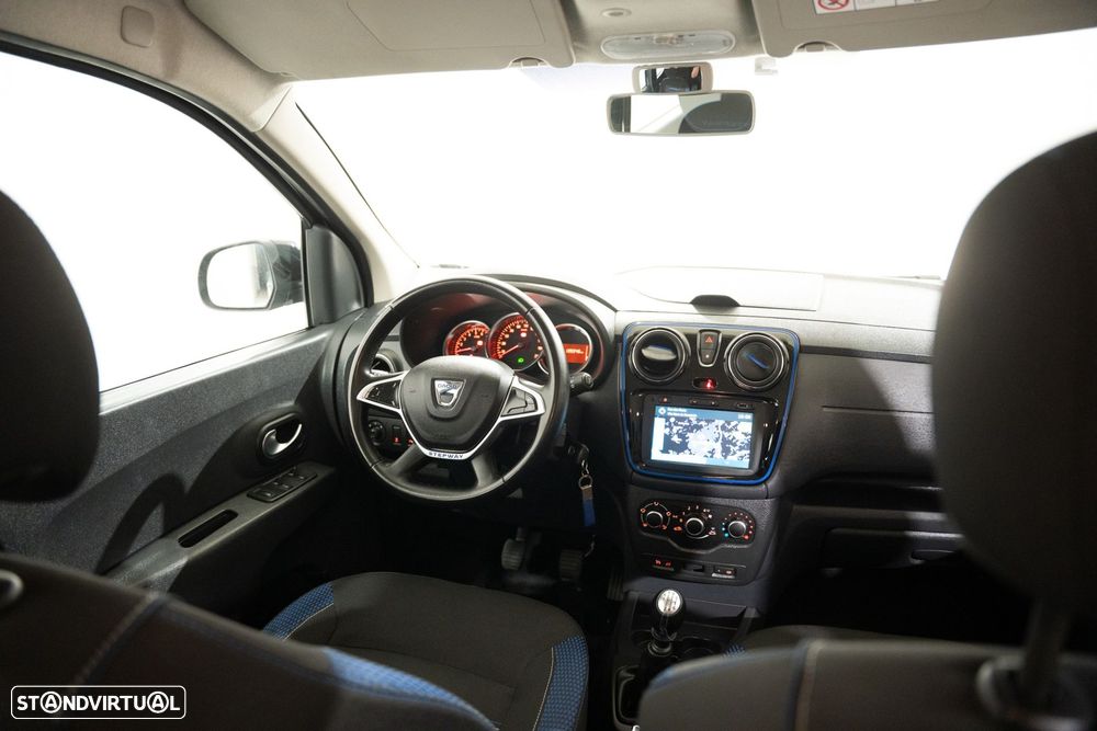 Dacia Lodgy 1.5 Blue dCi Stepway 7L - 4