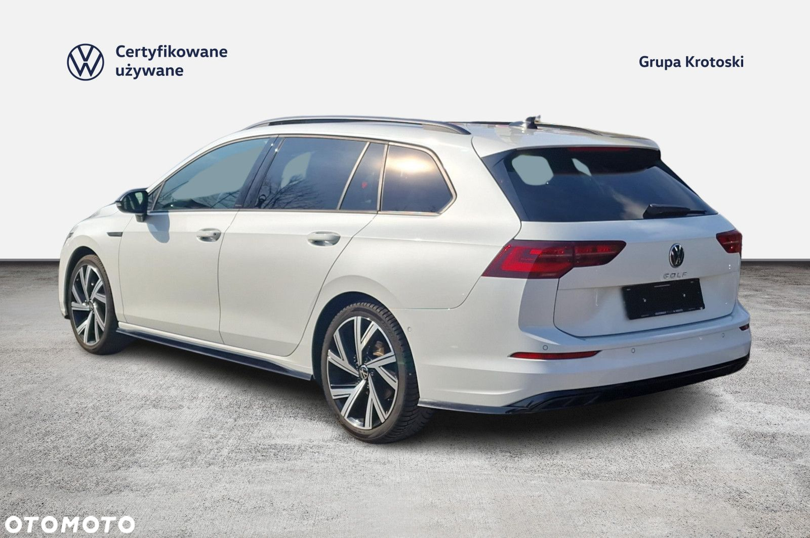 Volkswagen Golf VIII 2.0 TSI Style DSG - 3