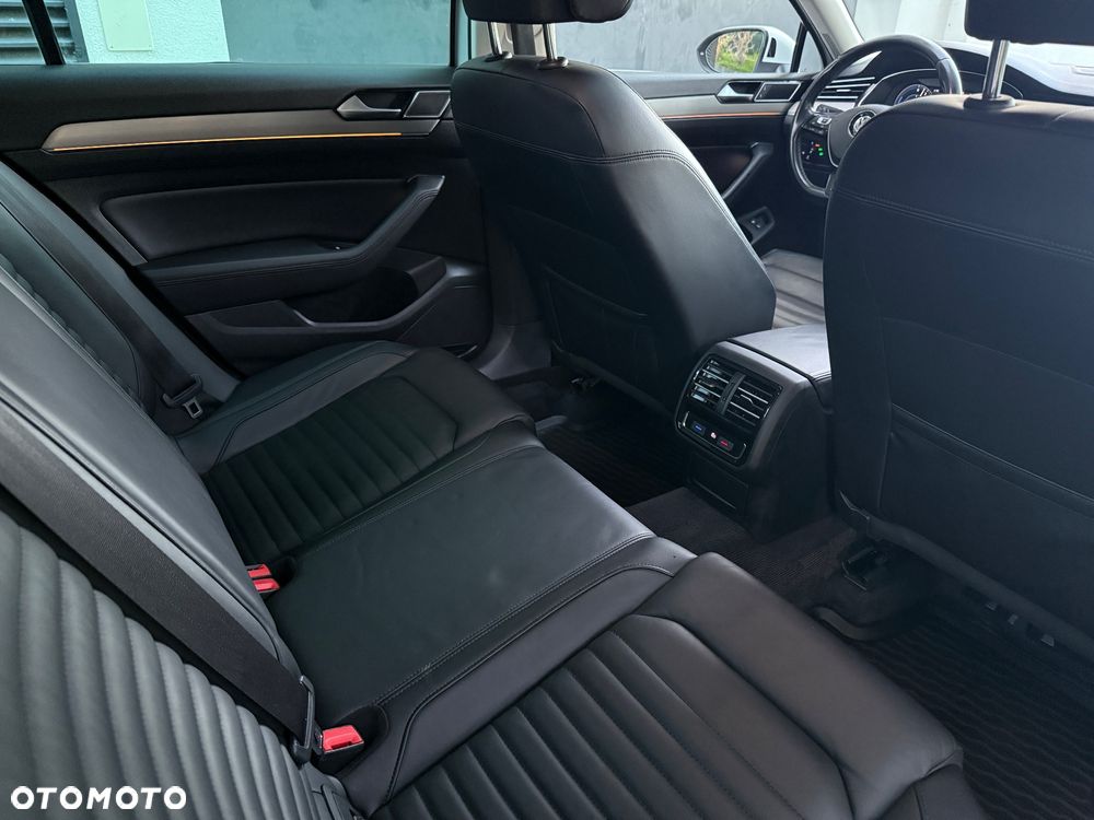 Volkswagen Passat Variant 1.4 TSI Plug-In-Hybrid DSG GTE - 15