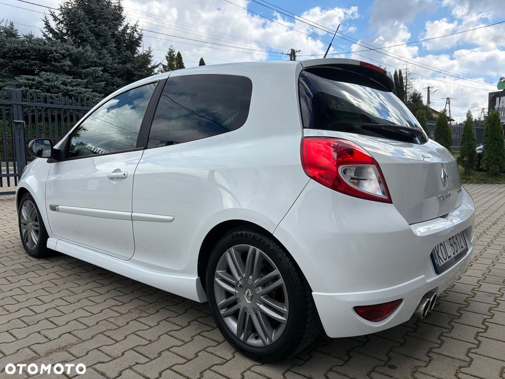 Renault Clio 1.6 16V 130 GT - 3