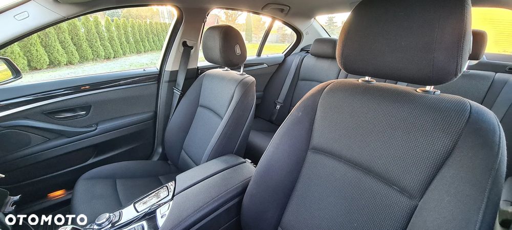 BMW Seria 5 518d - 9