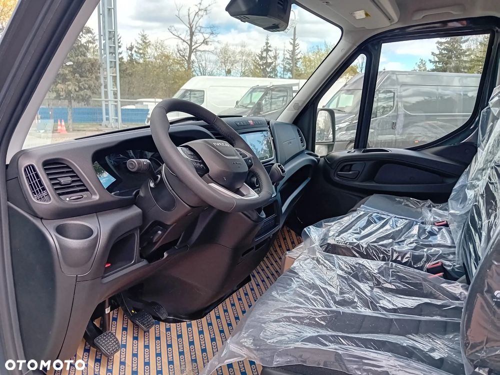Iveco DAILY 35S18HV L4H3 3.0 180KM 18m3 MAXI - 4