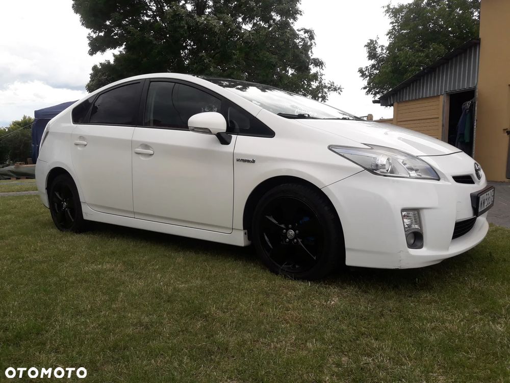 Toyota Prius - 3