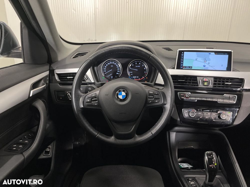 BMW X1 xDrive20i AT - 7