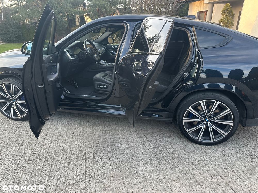 BMW X6M - 12