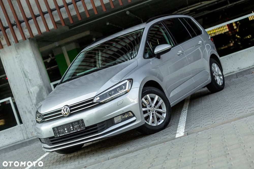 Volkswagen Touran - 3