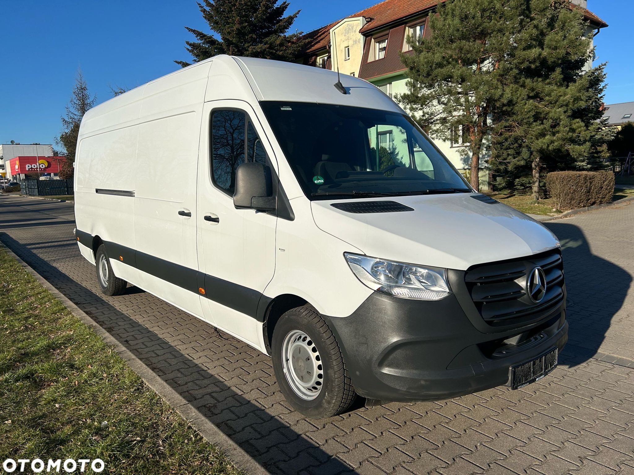 Mercedes-Benz Sprinter - 2