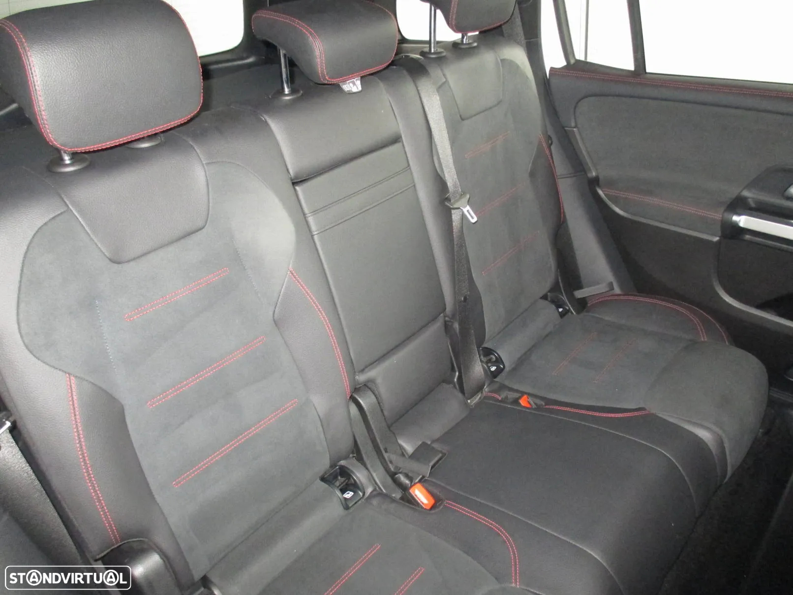 Mercedes-Benz GLB 200 d 8G-DCT Edition AMG Line - 17