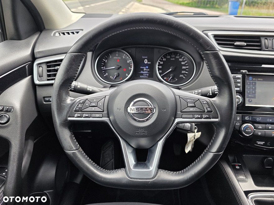Nissan Qashqai 1.2 DIG-T N-Connecta - 26