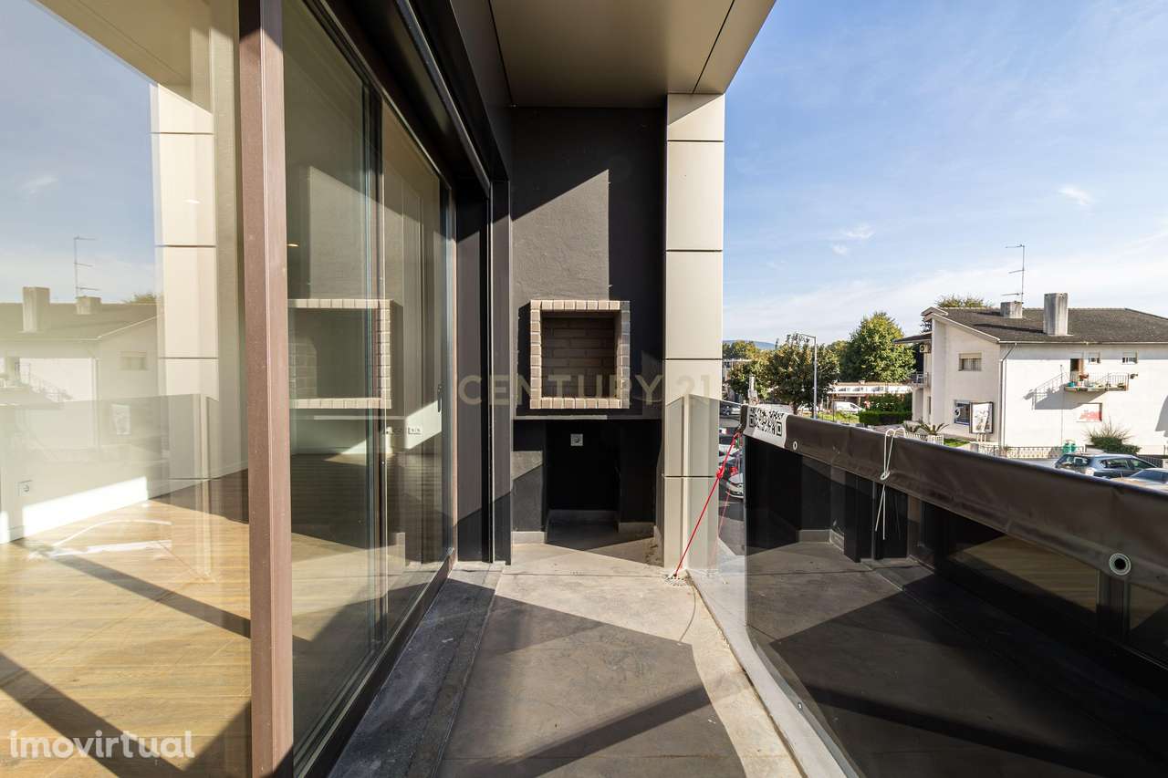 Apartamento T3 Novo com 3 Suítes e Garagem Dupla – Vila de Prado (Vila - Grande imagem: 3/20