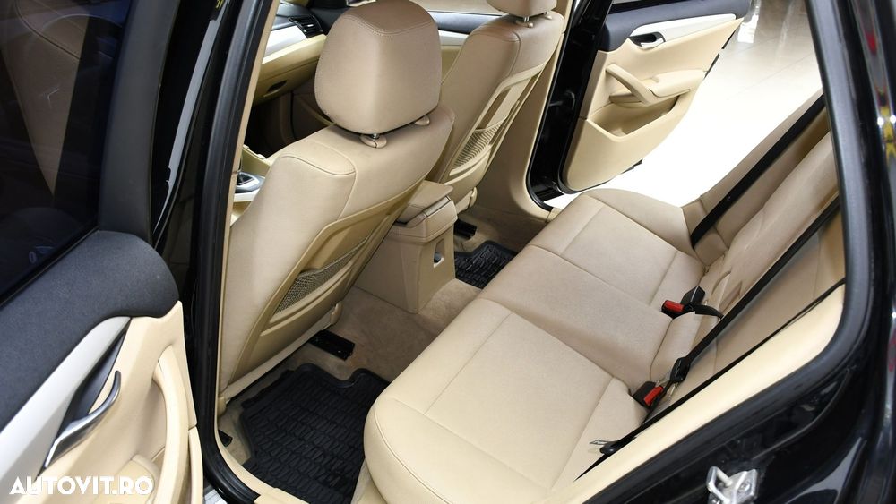 BMW X1 xDrive18d Aut. Sport Line - 11