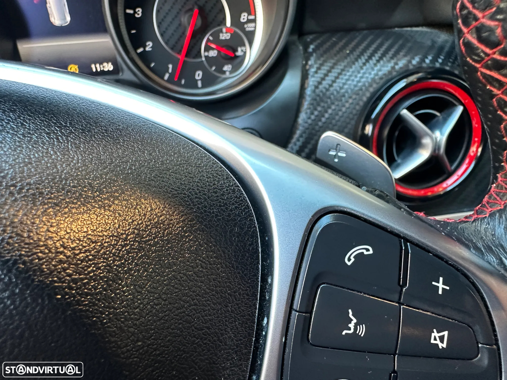 Mercedes-Benz A 45 AMG 4Matic Speedshift 7G-DCT - 42