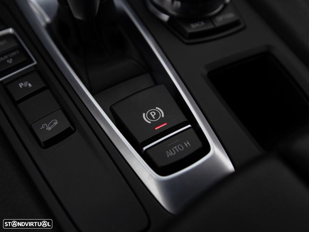 BMW X6 M50 d xDrive - 24