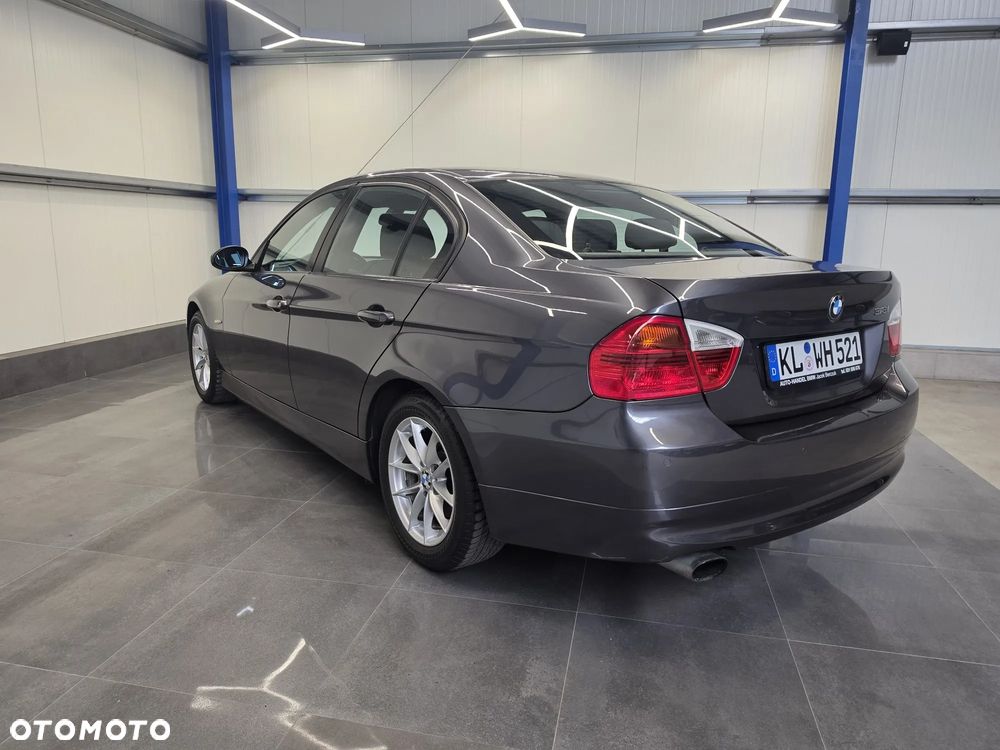 BMW Seria 3 318i Edition Lifestyle - 11