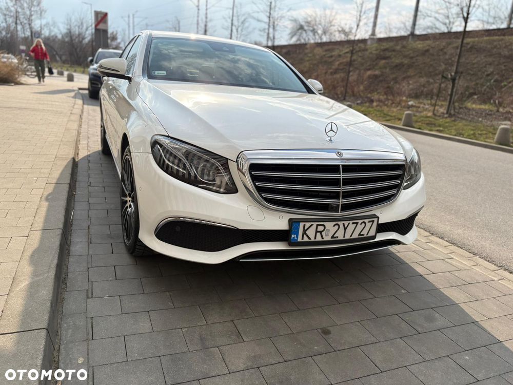 Mercedes-Benz Klasa E 220 d 4-Matic Business Edition 9G-TRONIC - 16