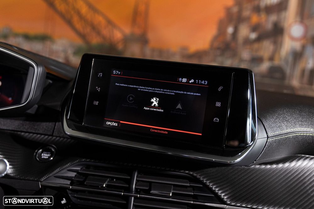 Peugeot 2008 1.2 PureTech GT EAT8 - 17