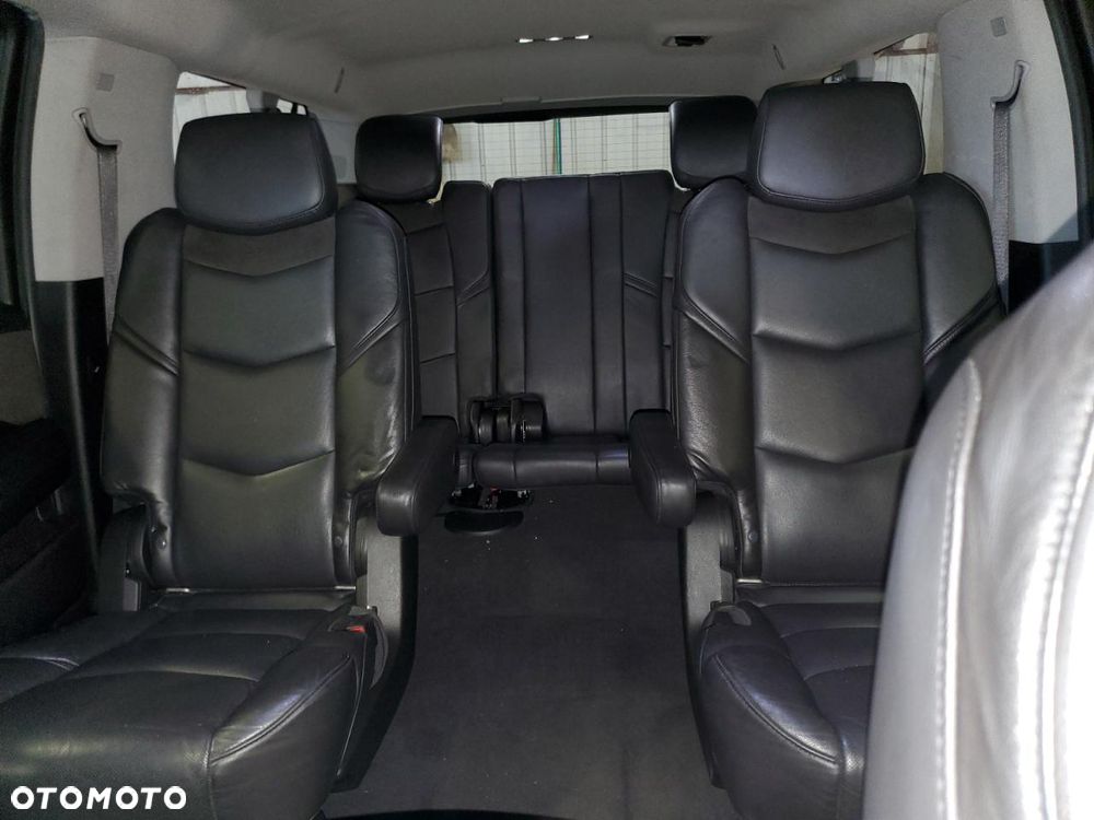 Cadillac Escalade - 10