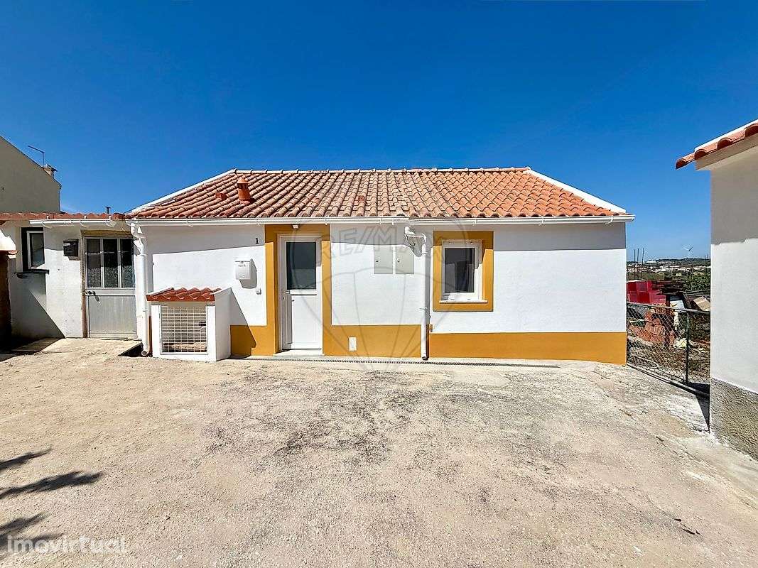 Moradia T2 para arrendamento - Grande imagem: 2/13