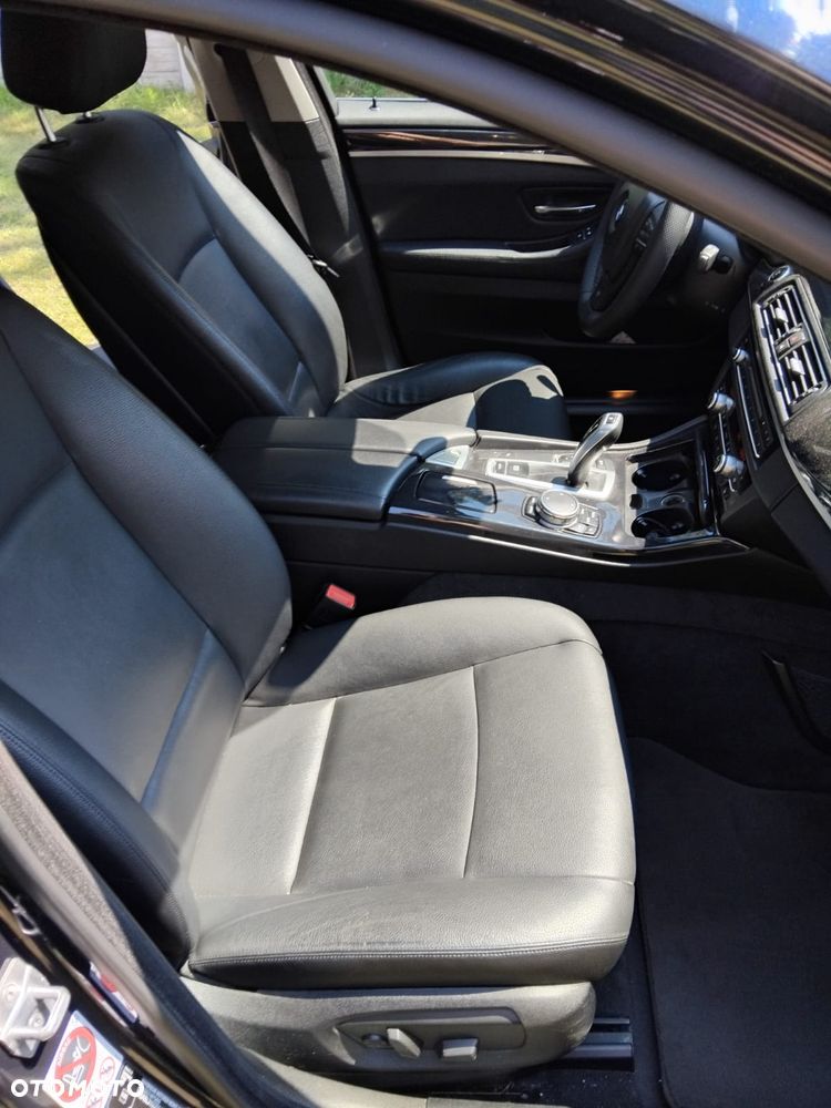 BMW Seria 5 520d - 13