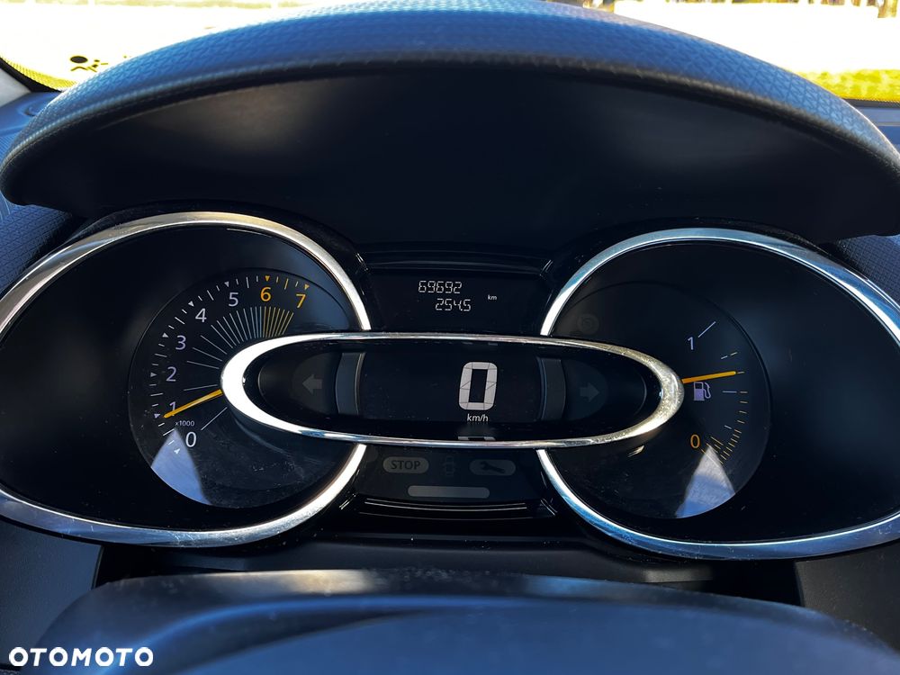 Renault Clio 1.2 16V Life - 2