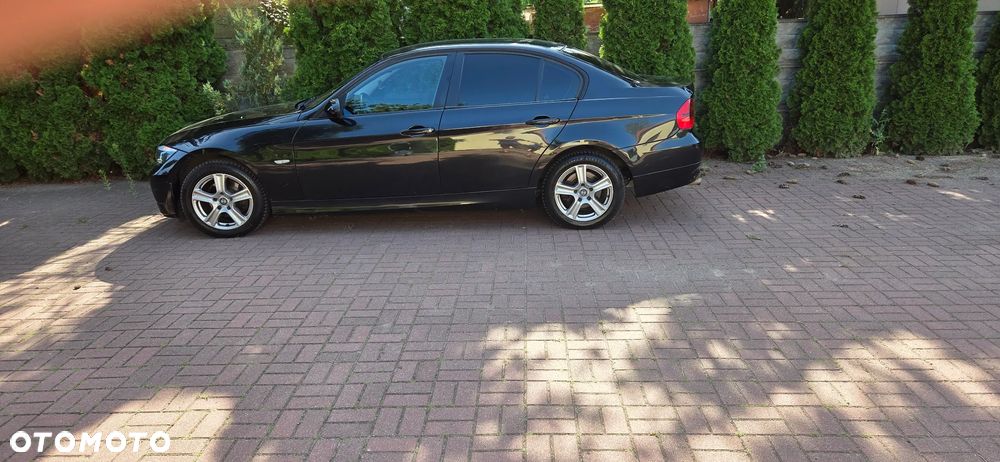 BMW Seria 3 316i - 11