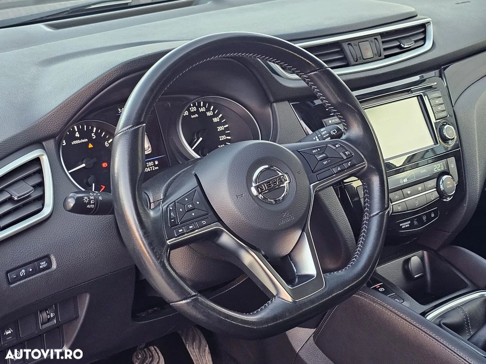 Nissan Qashqai 1.3 DIG-T TEKNA - 6