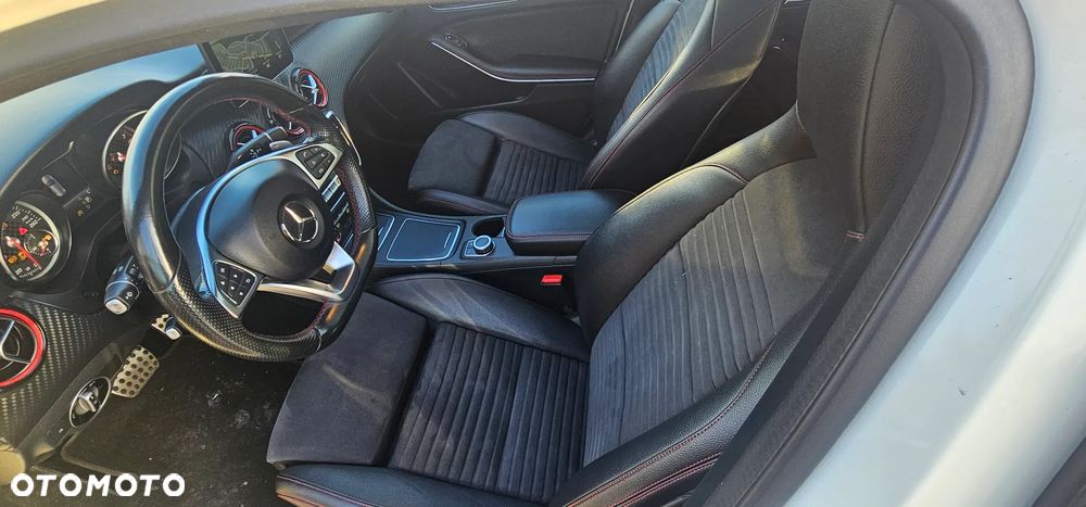 Mercedes-Benz Klasa A 250 Sport 7G-DCT - 17