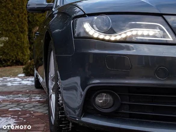 Audi A4 Avant ver-1-8-tfsi-s-line-sportpaket - 9