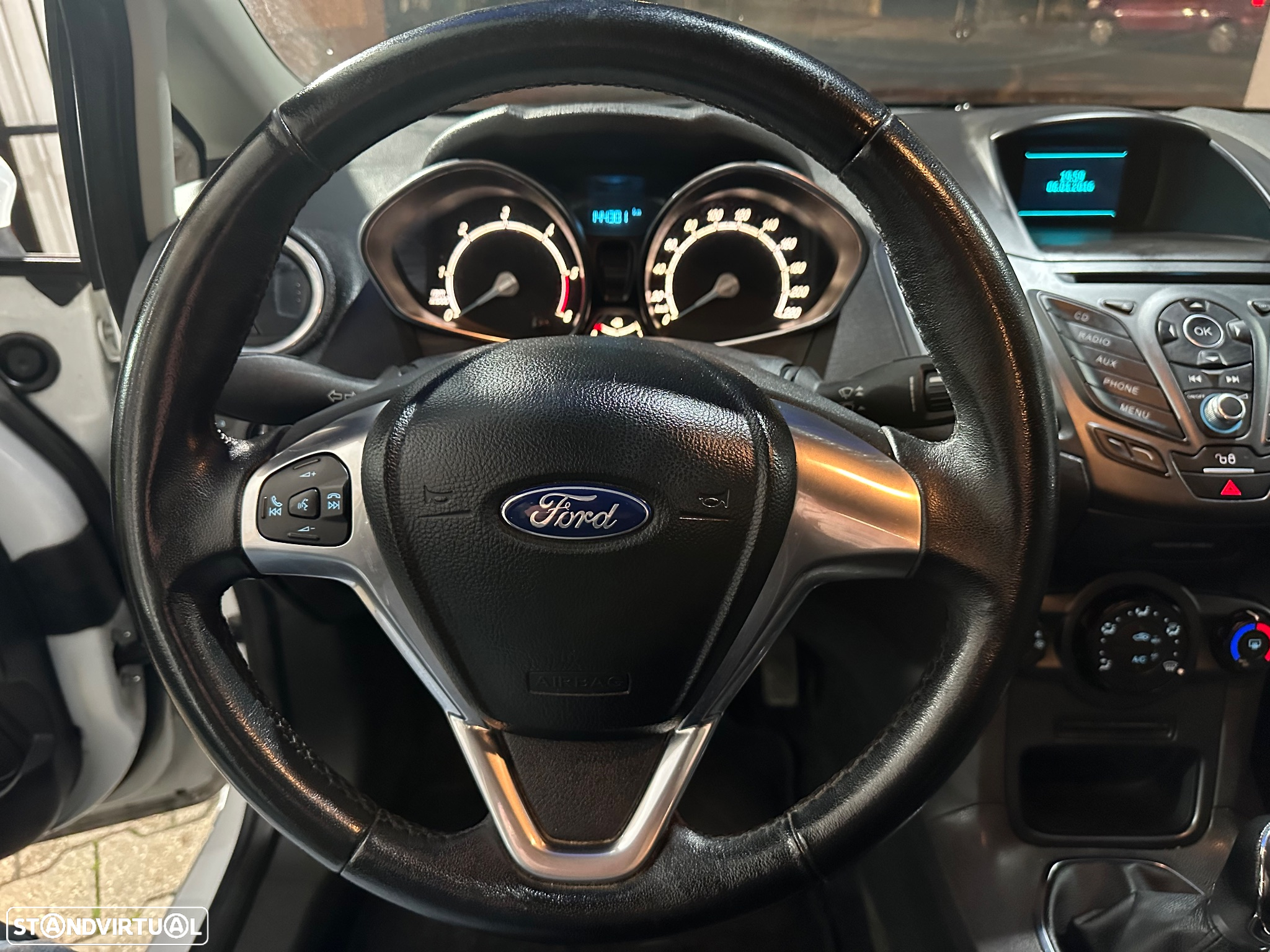 Ford Fiesta 1.5 TDCi Active+ - 14