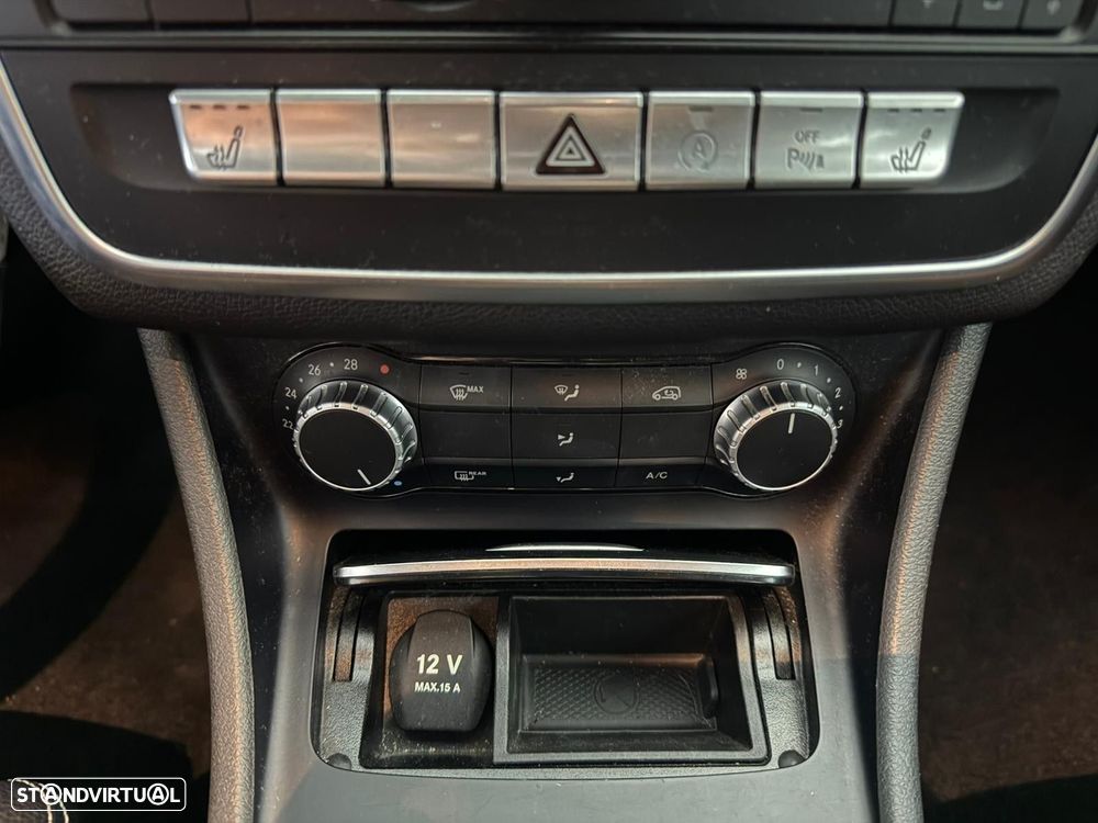 Mercedes-Benz CLA 180 d Shooting Brake - 17