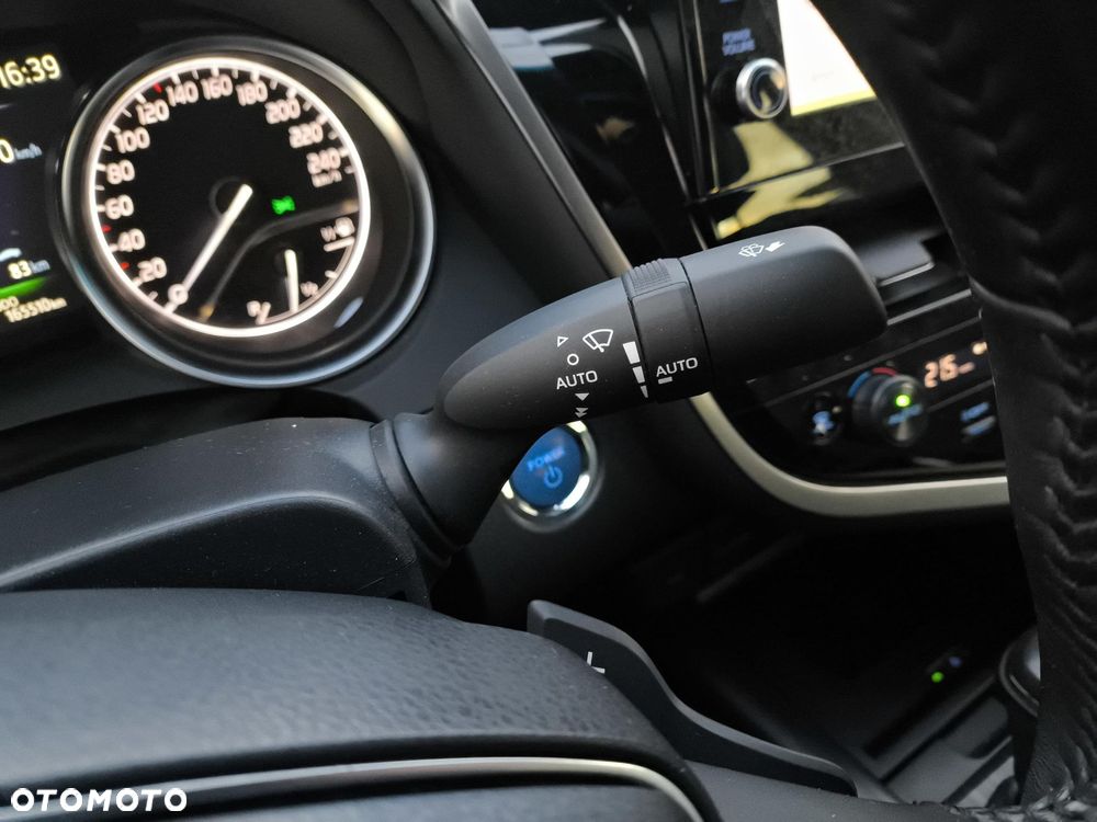 Toyota Camry 2.5 Hybrid Executive CVT - 16
