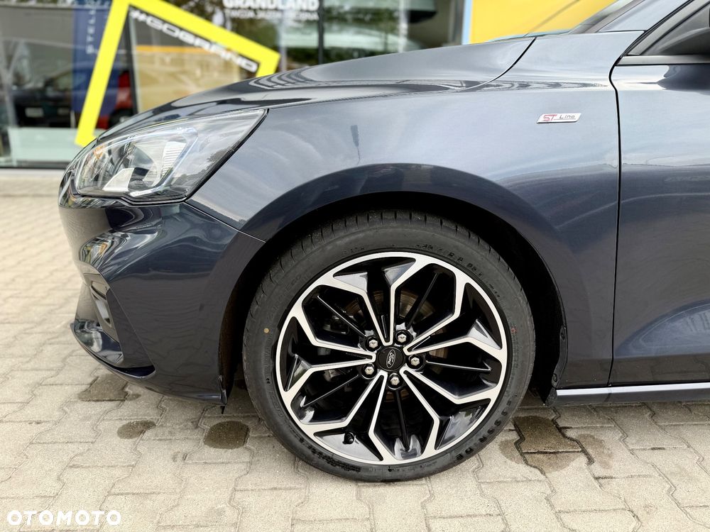 Ford Focus 1.0 EcoBoost Hybrid ST-LINE STYLE - 11