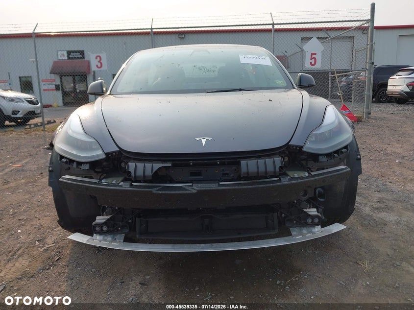 Tesla Model 3 Langstreckenbatterie Allradantrieb Dual Motor - 4