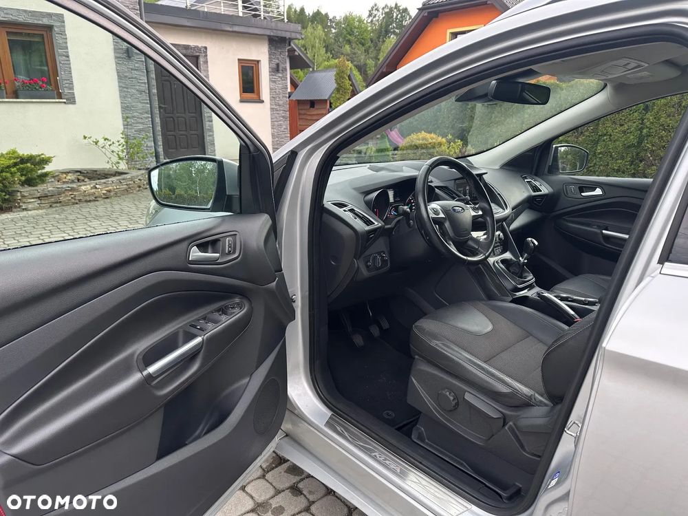 Ford Kuga 2.0 TDCi 4x4 ST-Line - 11